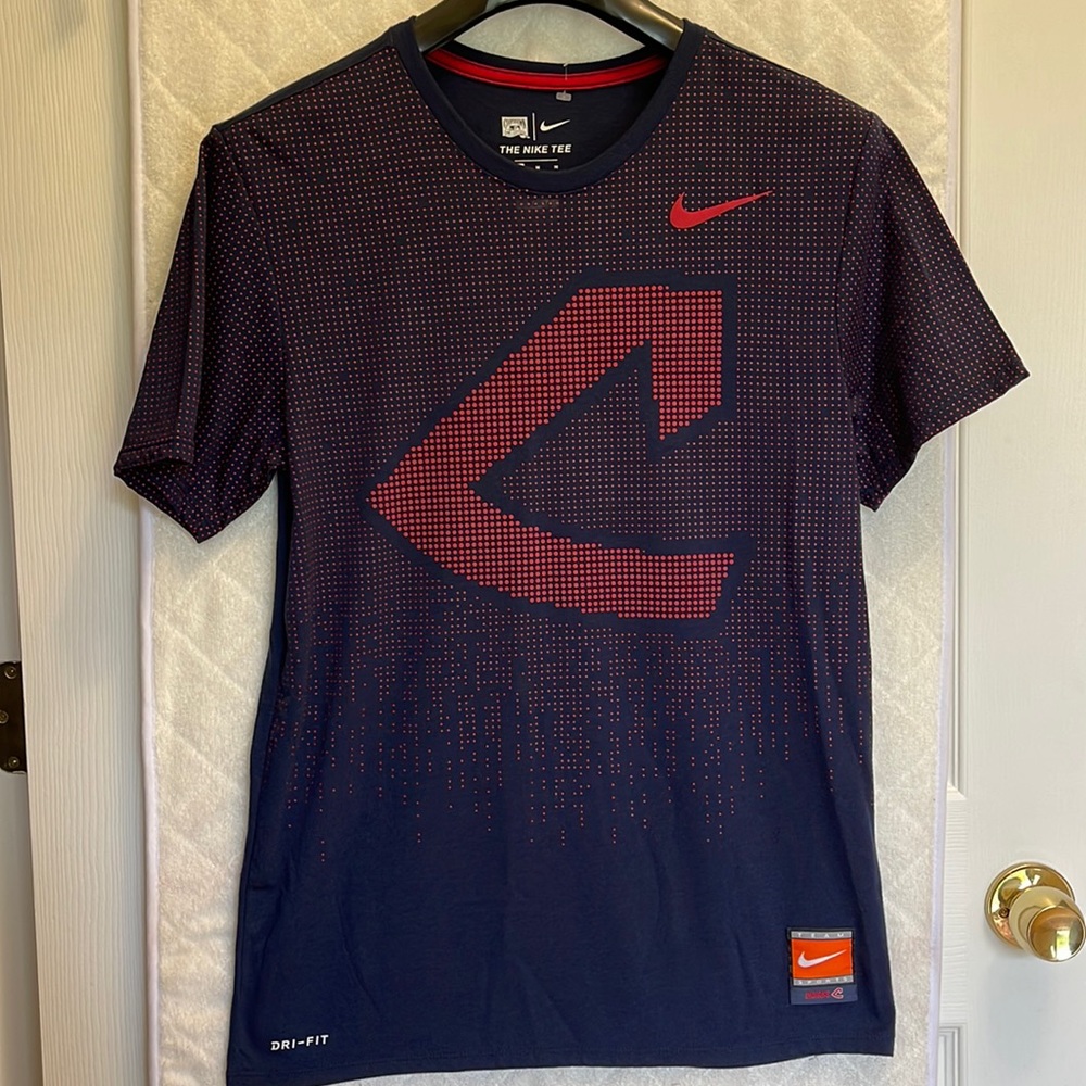 Men’s Cleveland Indians Nike Dri-Fit Cooperstown Collection Navy/Red, M